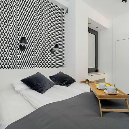 Piekny Z Ogrodkiem I Tarasem & Parking By Renters * Poznan