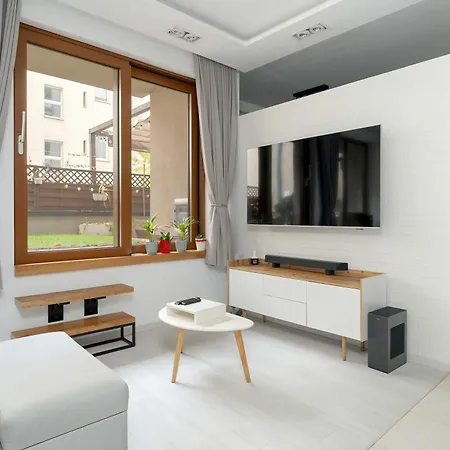 Piekny Z Ogrodkiem I Tarasem & Parking By Renters Apartamento Poznan