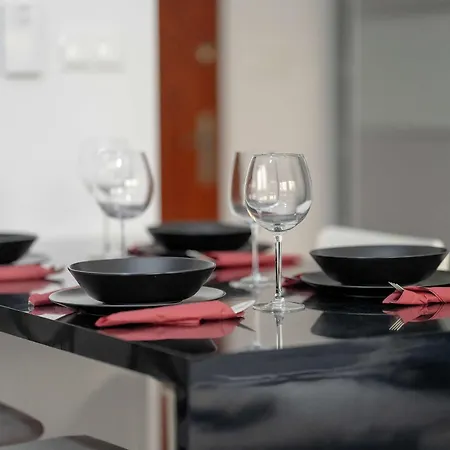 Piekny Z Ogrodkiem I Tarasem & Parking By Renters Apartamento Poznan