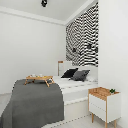 Piekny Z Ogrodkiem I Tarasem & Parking By Renters * Poznan