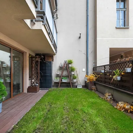 Piekny Z Ogrodkiem I Tarasem & Parking By Renters Apartamento